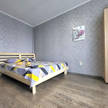 Квартира В Центрі Драгоманова 64,Поряд Центр Міста, Поля,Шпиталь, Швидка На Антоновича, 16Лікарня Dnepropetrovsk Exterior foto